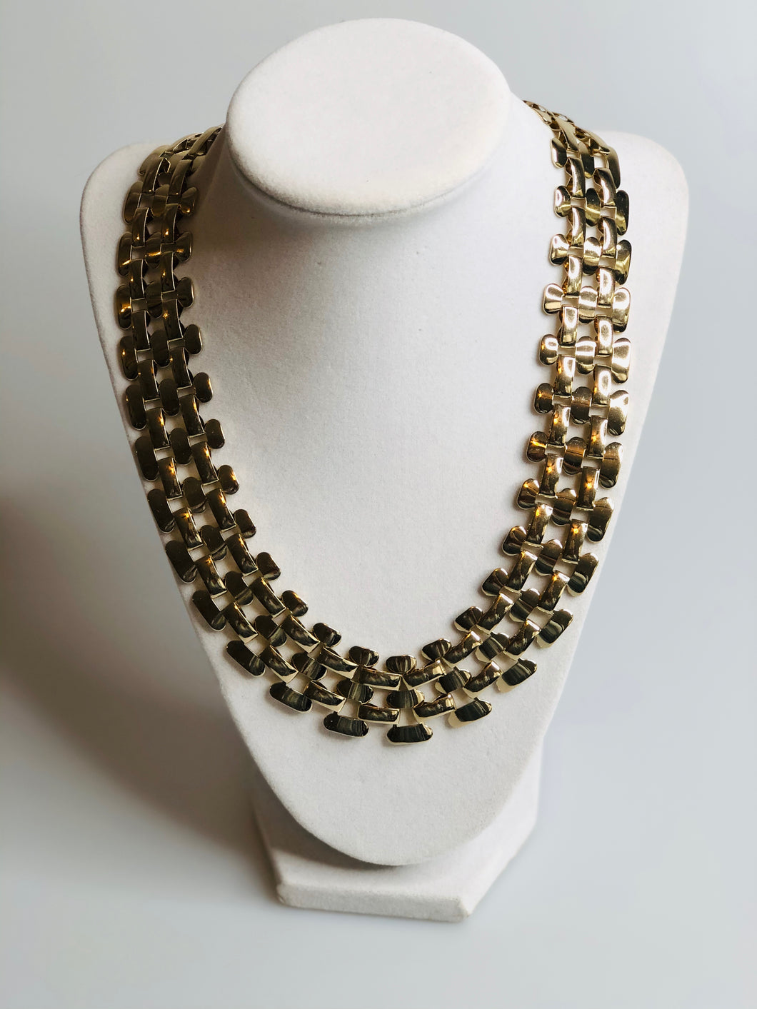 Necklace, Gold